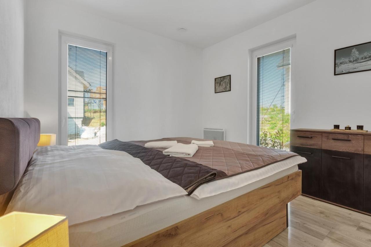 Family Apartments Klinovec Loučná pod Klínovcem エクステリア 写真