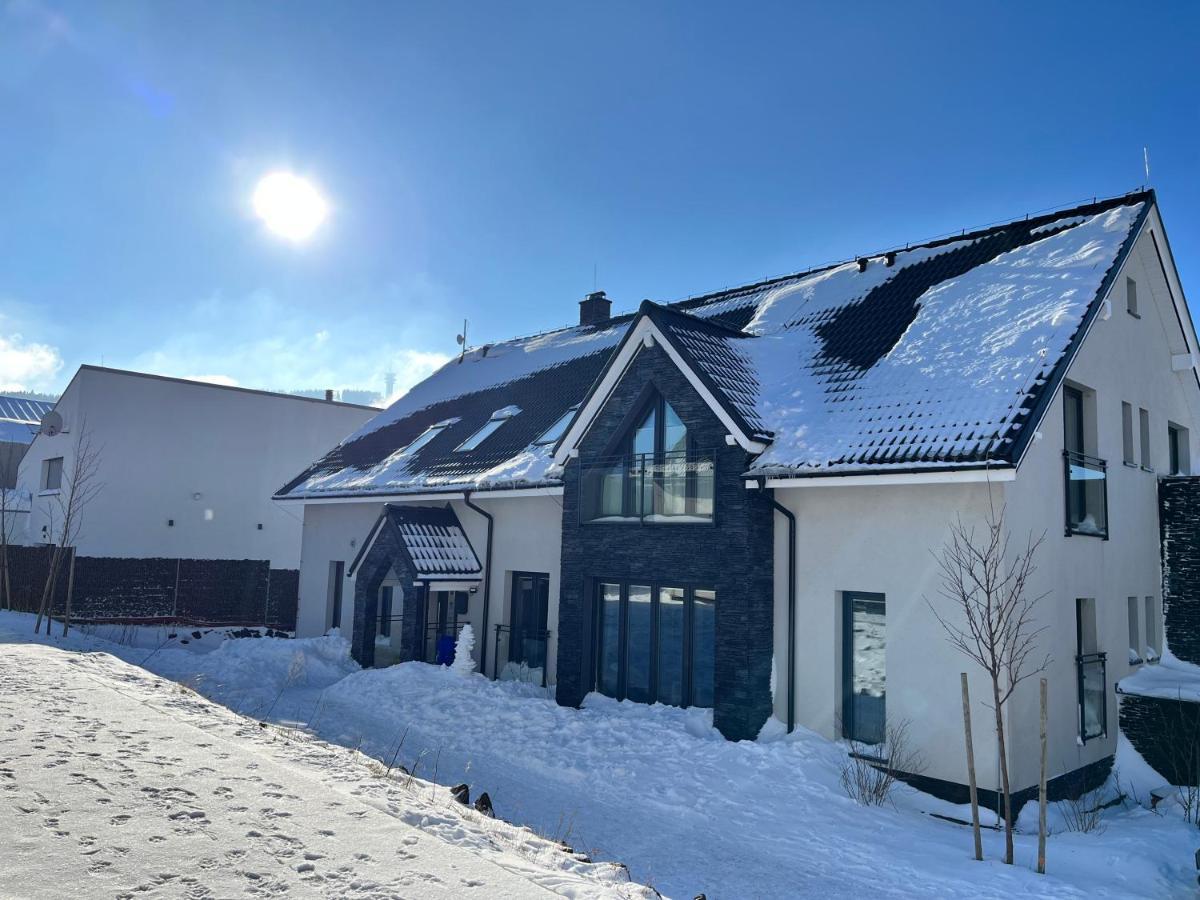 Family Apartments Klinovec Loučná pod Klínovcem エクステリア 写真