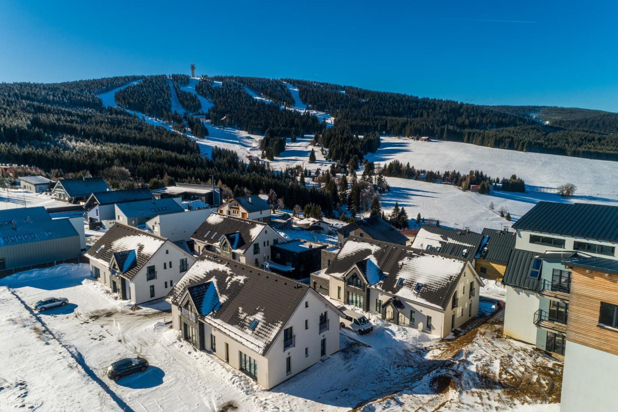 Family Apartments Klinovec Loučná pod Klínovcem エクステリア 写真